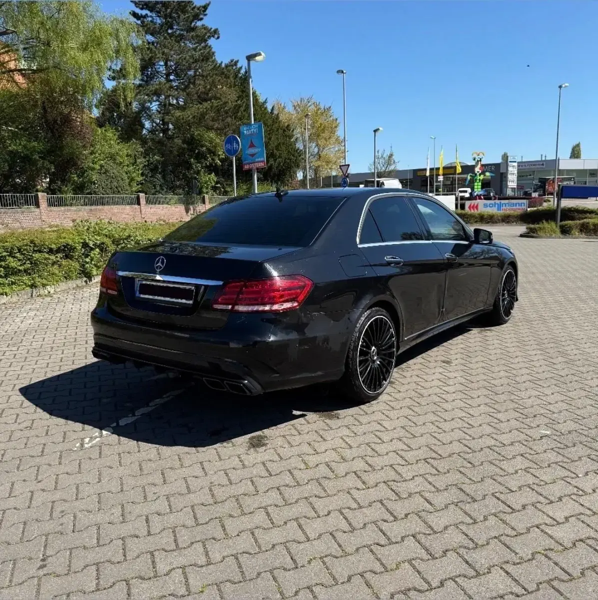 Gebraucht Mercedes E200 136 PS (100 kW) 2015 Schwarz Limousine