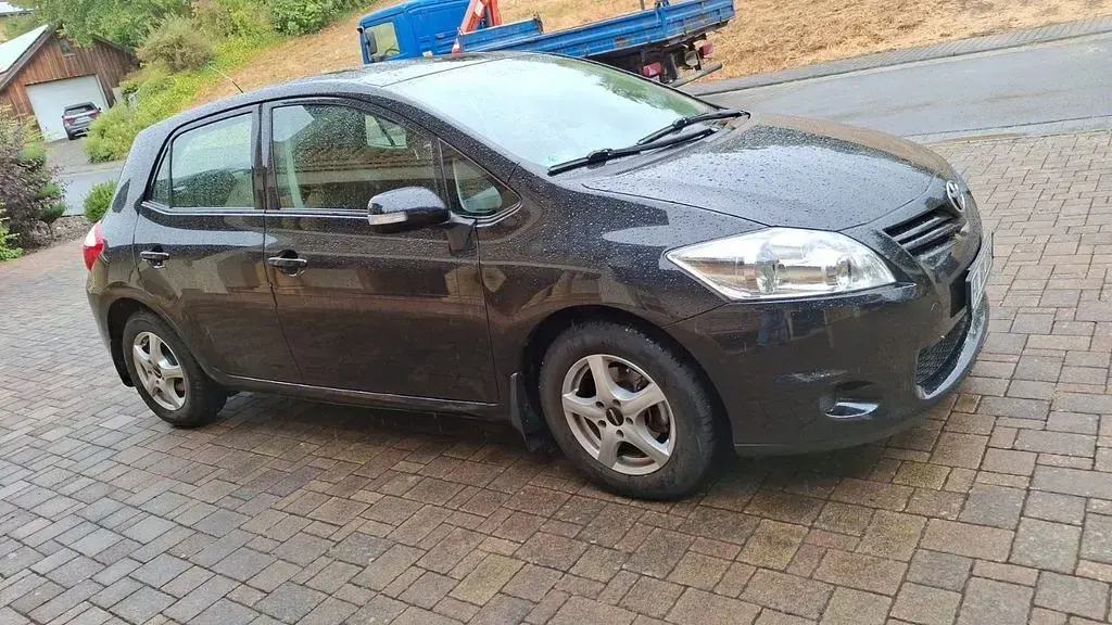 Gebraucht Toyota Auris 99 PS (72 kW) 2013 Schwarz Limousine