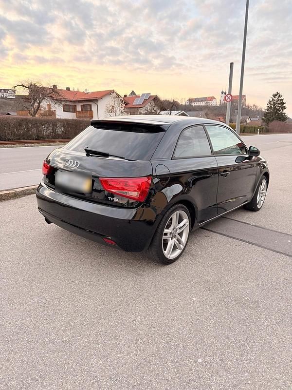 Gebraucht Audi A1 S-Line 86 PS (63 kW) 2012 Schwarz Kleinwagen