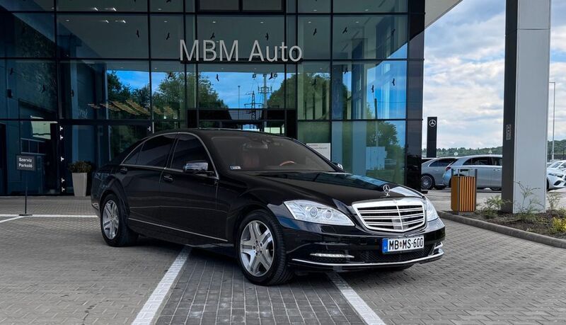 Schwarz Gebraucht 2011 Mercedes S600 Limousine | 49.990 € - Bild 1/4