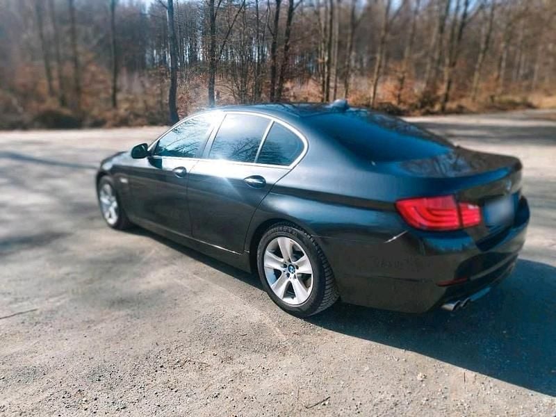 Second-hand BMW 528 258 CP (189 kW) 2010 Negru Berlinǎ