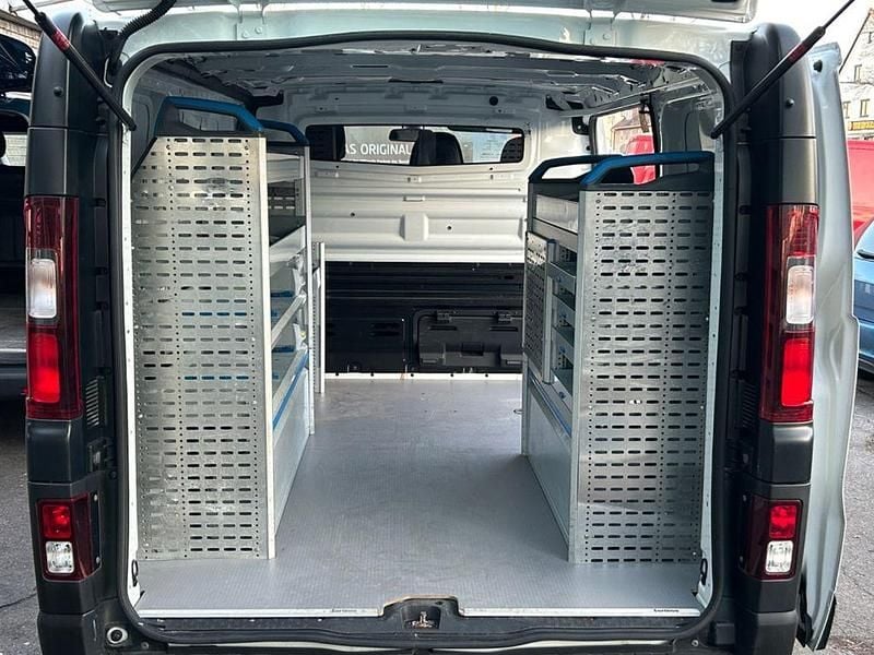 Weiß Gebraucht 2019 Opel Vivaro Van / Kleinbus | 13.990 € (Superpreis) - Bild 1/4