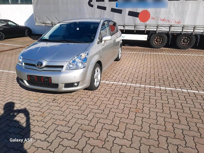 Andere farben Gebraucht 2007 Toyota Corolla Verso Van / Kleinbus | 6.200 € - Bild 1/4
