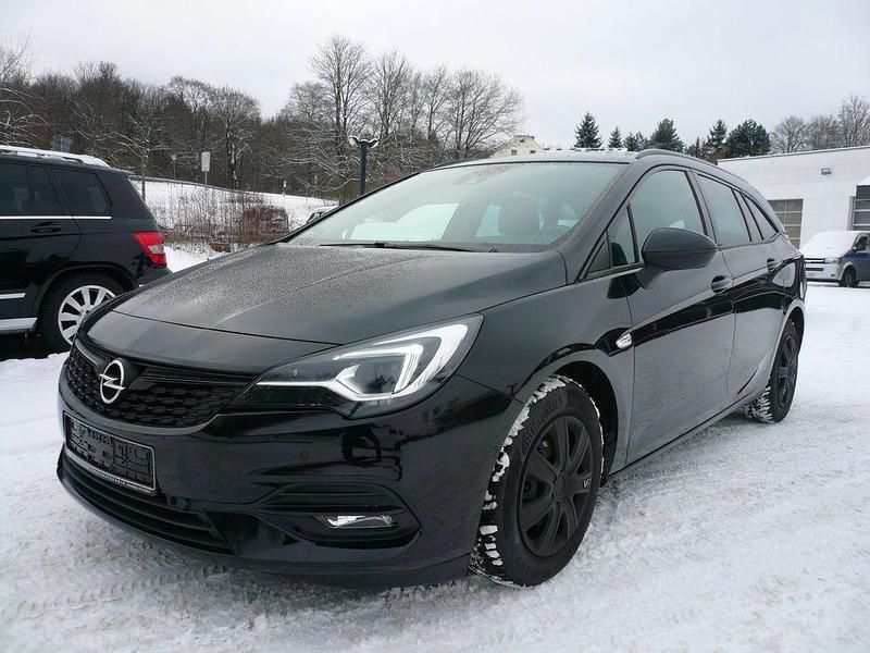Schwarz Gebraucht 2020 Opel Astra Ultimate Kombi | 16.990 € (Etwas zu teuer) - Bild 1/4
