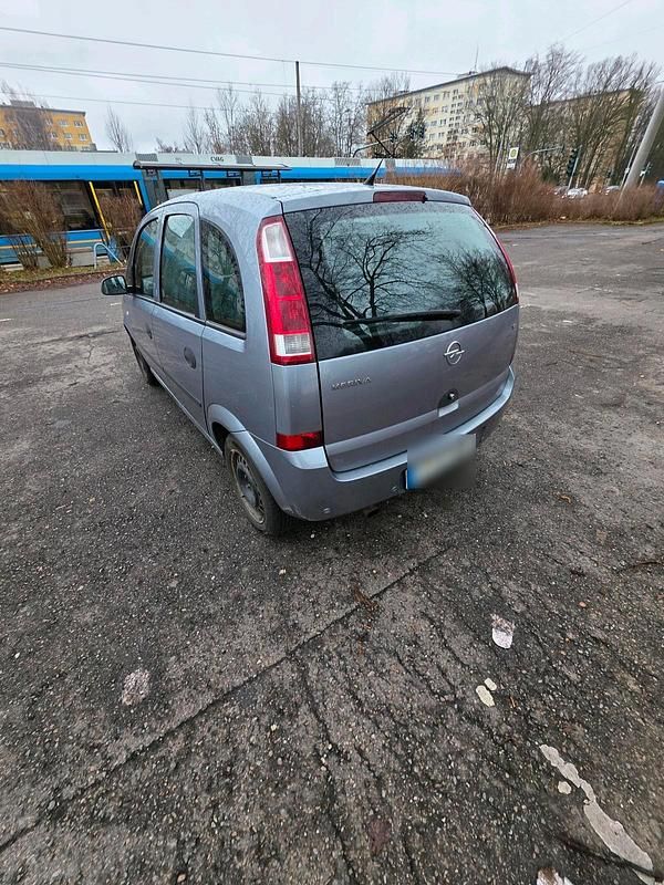 Używany Opel Meriva 125 KM (91 kW) 2003 Srebrny Minivan