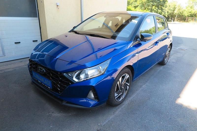 Blau Gebraucht 2021 Hyundai i20 Intro Edition Limousine | 13.500 € (Fairer Preis) - Bild 1/4