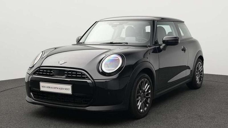 Schwarz Gebraucht 2024 Mini Cooper Classic Kleinwagen | 26.374 € (Fairer Preis) - Bild 1/4