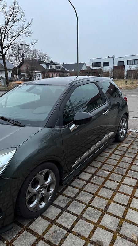 Gebraucht Citroën DS3 165 PS (121 kW) 2012 Grün Kleinwagen