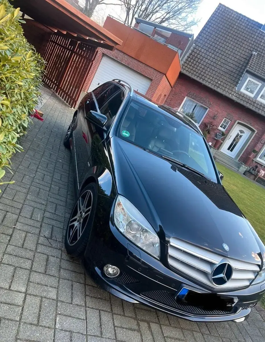 Gebraucht Mercedes C280 231 PS (169 kW) 2008 Schwarz Kombi