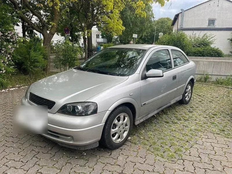 Gebraucht Opel Astra 84 PS (61 kW) 2001 Silber Cabrio