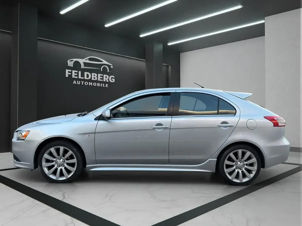 Gebraucht Mitsubishi Lancer 143 PS (105 kW) 2009 Coolsilber (m) Limousine
