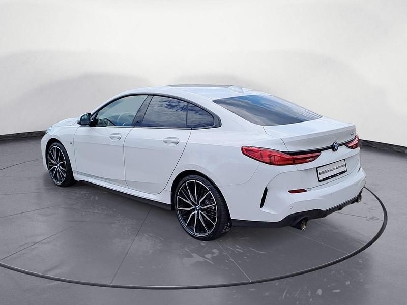 Gebraucht BMW 220 M Sport 178 PS (130 kW) 2024 Weiß Coupé
