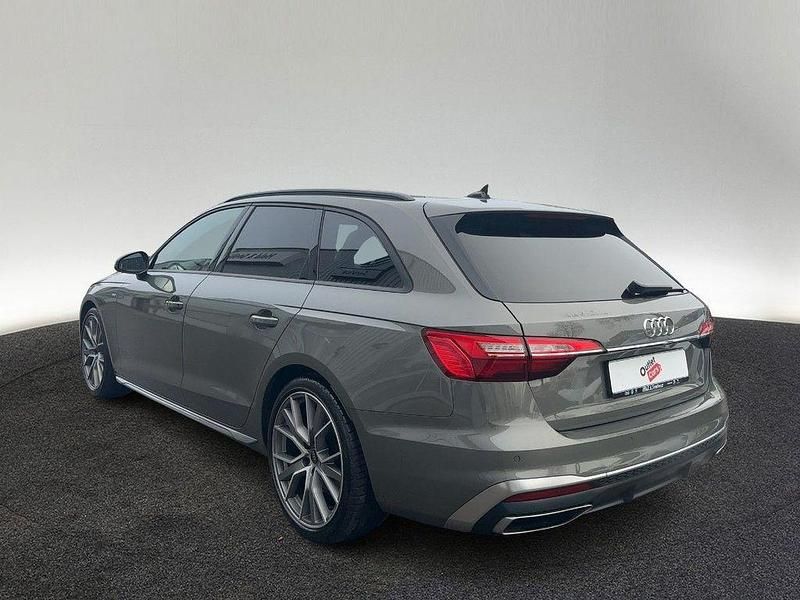 Gebraucht Audi A4 S-Line 204 PS (150 kW) 2023 Chronosgrau metallic Kombi