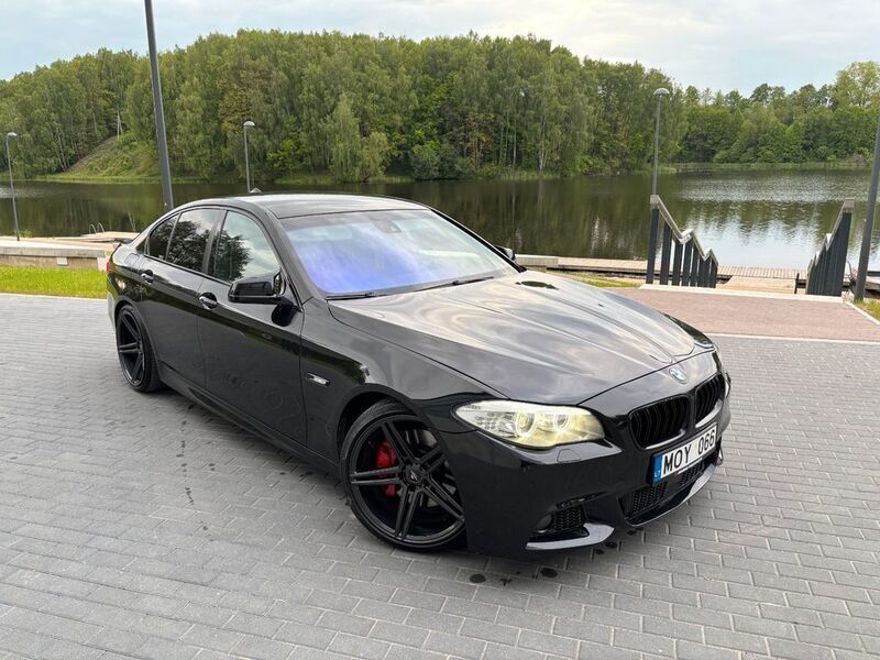 Schwarz Gebraucht 2011 BMW 525 Sport Line Limousine | 10.500 € (Teuer) - Bild 1/4