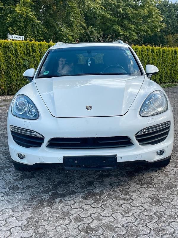 Weiß Gebraucht 2010 Porsche Cayenne S SUV | 23.000 € (Fairer Preis) - Bild 1/4
