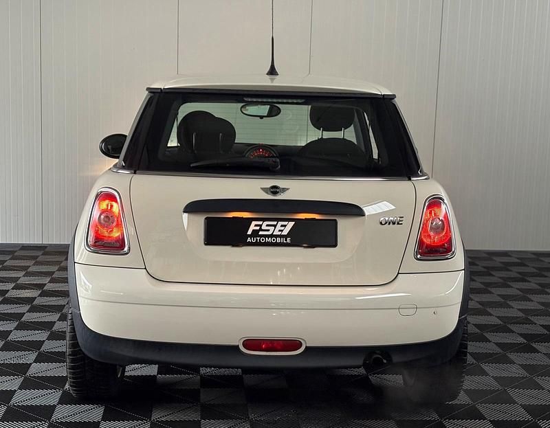 Usata Mini Cooper 110 CV (80 kW) 2010 Bianco Utilitaria