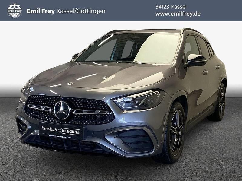 Grau Gebraucht 2024 Mercedes GLA180 AMG SUV | 38.910 € (Fairer Preis) - Bild 1/4