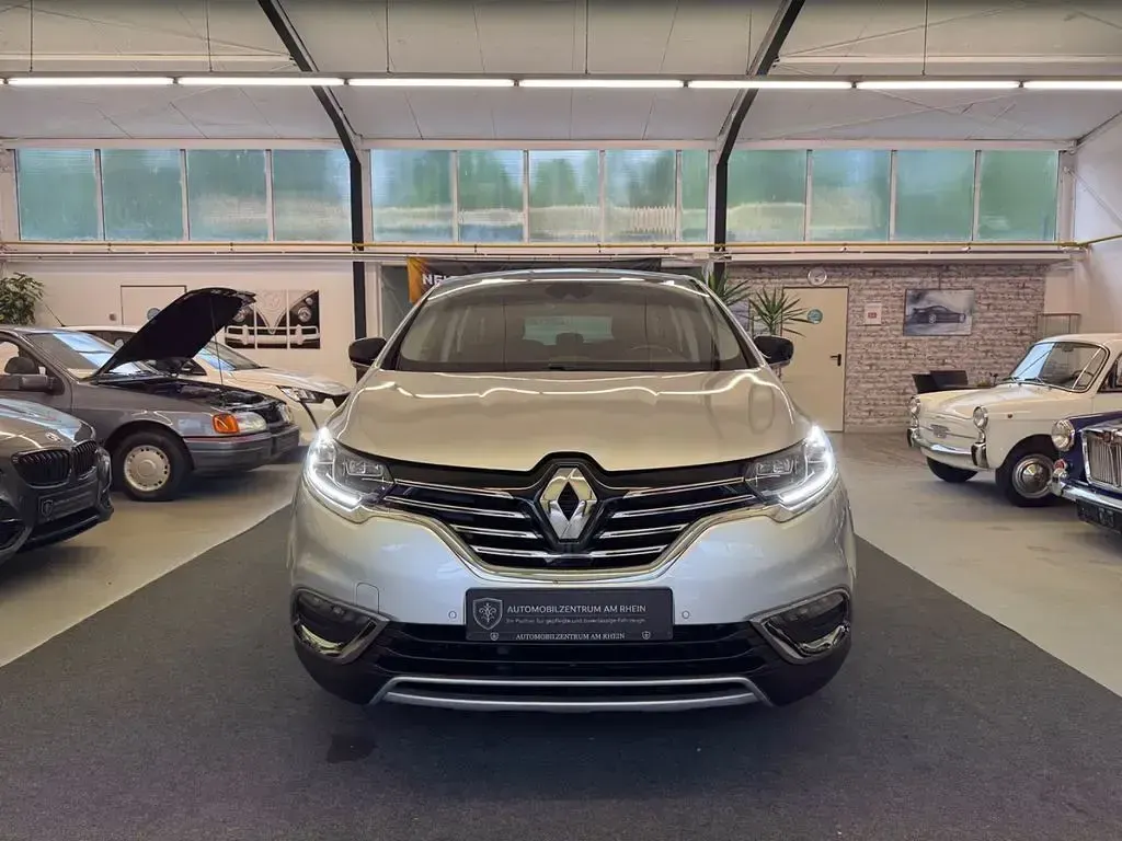 Gebraucht Renault Espace Life 131 PS (96 kW) 2017 Weiß Van / Kleinbus