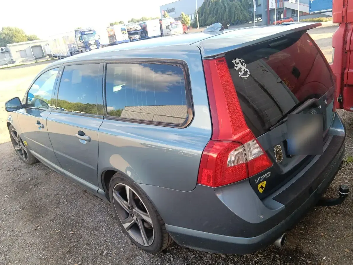 Gebraucht Volvo V70 R-Design 215 PS (158 kW) 2013 Blau Kombi