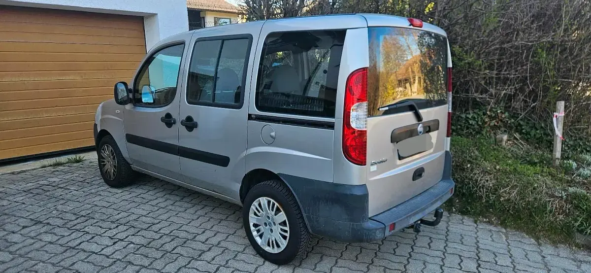 Gebraucht Fiat Doblò 77 PS (56 kW) 2006 Silber Van / Kleinbus