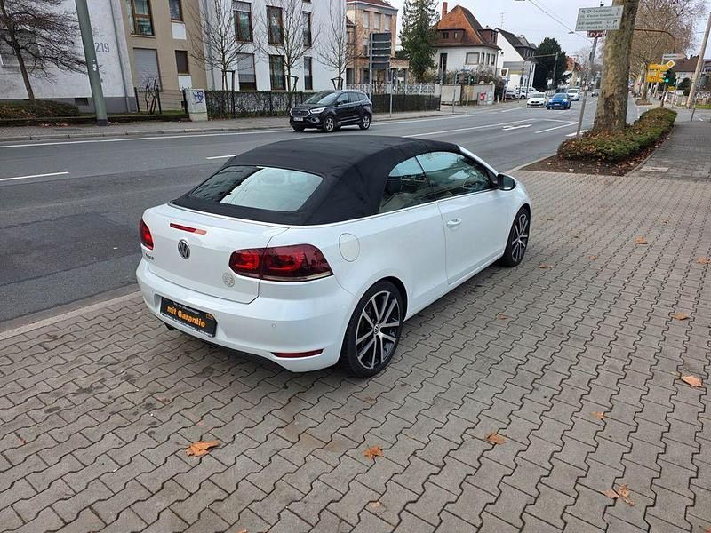 Gebraucht VW Golf Cabriolet S 105 PS (77 kW) 2012 Oryxweiss Cabrio