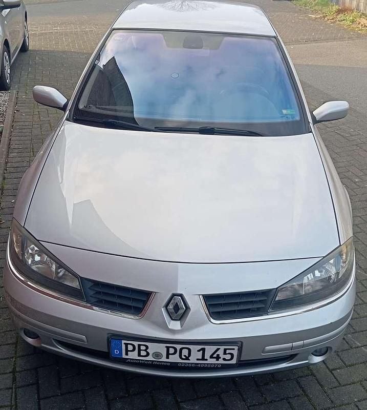 Gebraucht Renault Laguna II Privilege 135 PS (99 kW) 2005 Grau Limousine