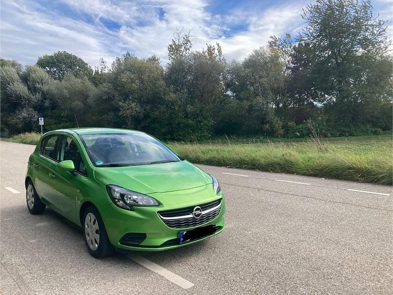 Grün Gebraucht 2016 Opel Corsa Edition Kleinwagen | 7.300 € (Guter Preis) - Bild 1/4