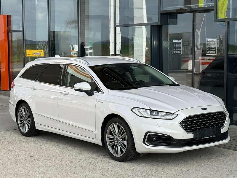 Gebraucht Ford Mondeo Vignale 140 PS (102 kW) 2020 Arktisweiß (metallic) Kombi