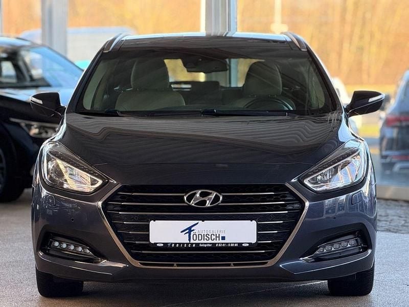Gebraucht Hyundai i40 Premium 165 PS (121 kW) 2017 Andere Limousine