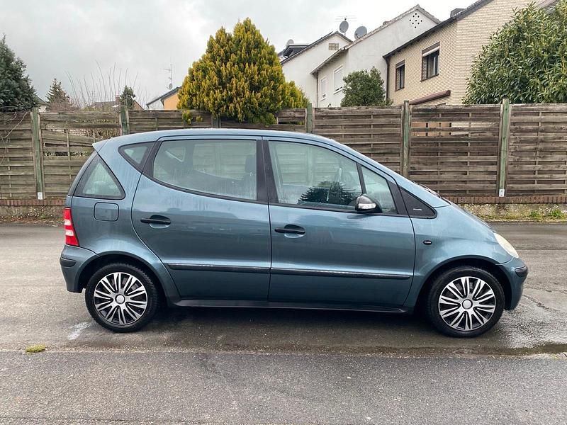 Second-hand Mercedes A140 2004 Berlinǎ