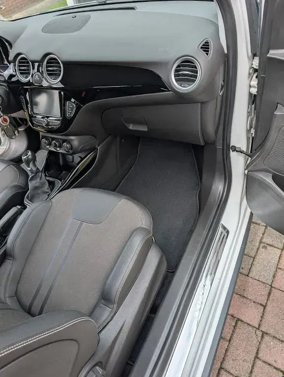 Gebraucht Opel Adam Rocks Rocks 69 PS (50 kW) 2016 Weiß Kleinwagen
