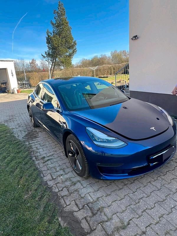 Gebraucht Tesla Model 3 324 kW (441 PS) 2019 Blau Limousine