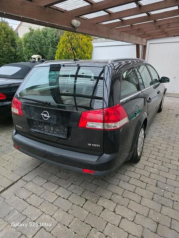 Schwarz Gebraucht 2008 Opel Vectra Kombi | 1.400 € (Fairer Preis) - Bild 1/4