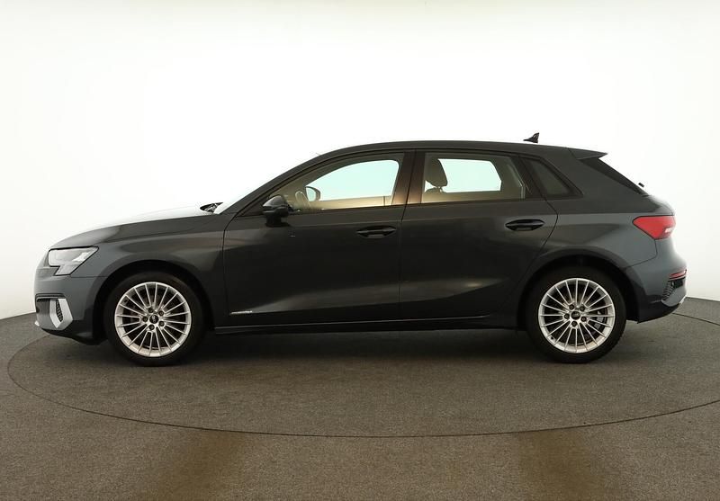 Używany Audi A3 Advanced 150 KM (110 kW) 2022 Szary Sedan/Limuzyna