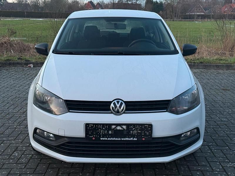 Gebraucht VW Polo 60 PS (44 kW) 2015 Weiß Kleinwagen
