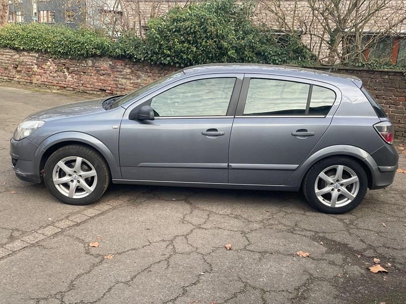 Gebraucht Opel Astra 125 PS (91 kW) 2004 Grau Kleinwagen