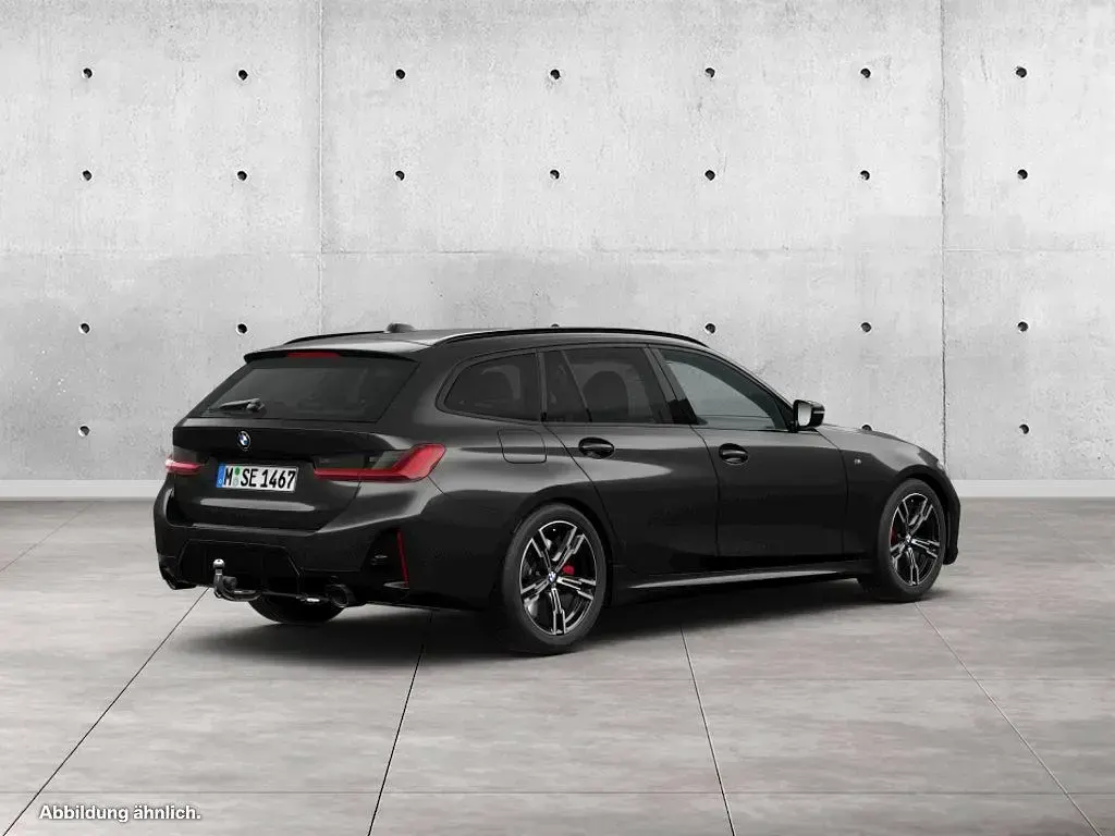 Używany BMW 330 Efficient Dynamics 245 KM (180 kW) 2024 Czarny Kombi