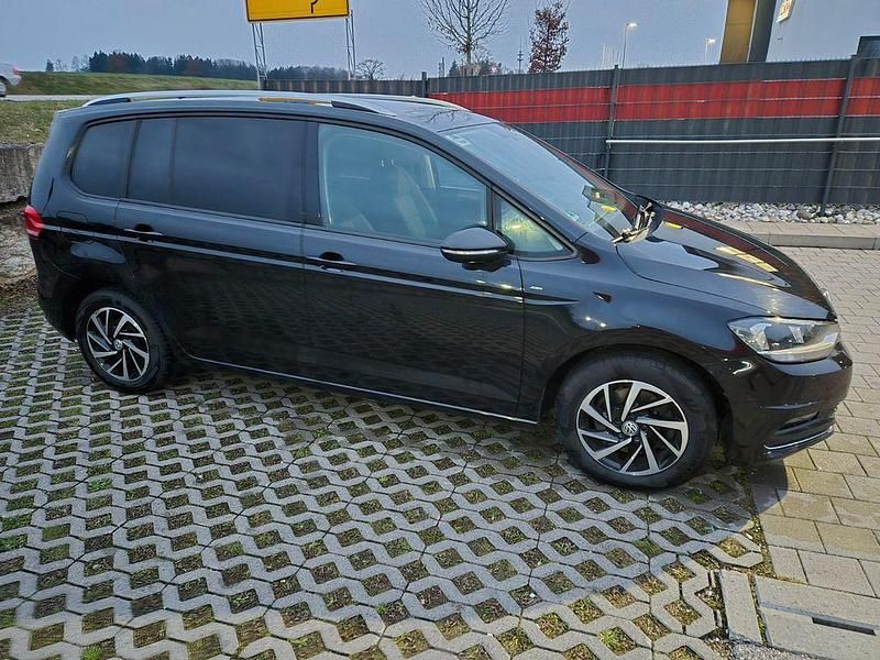 Gebraucht VW Touran Join 116 PS (85 kW) 2018 Schwarz Van / Kleinbus