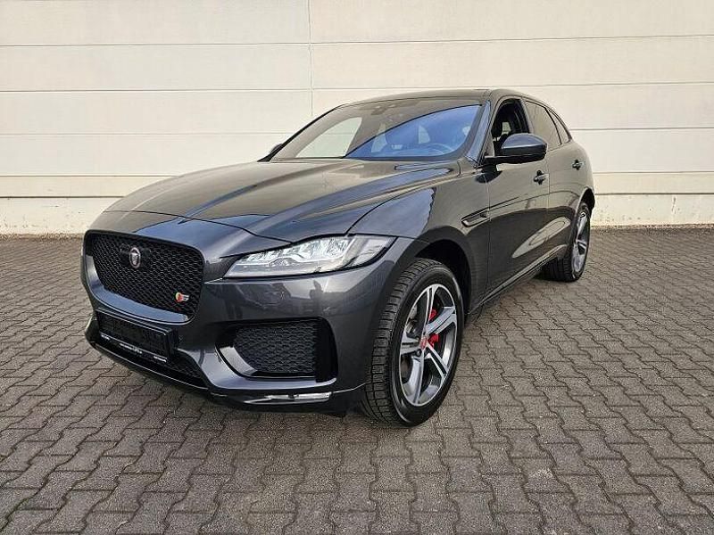 Gebraucht Jaguar F-Pace S 300 PS (220 kW) 2019 Carpathian grey SUV