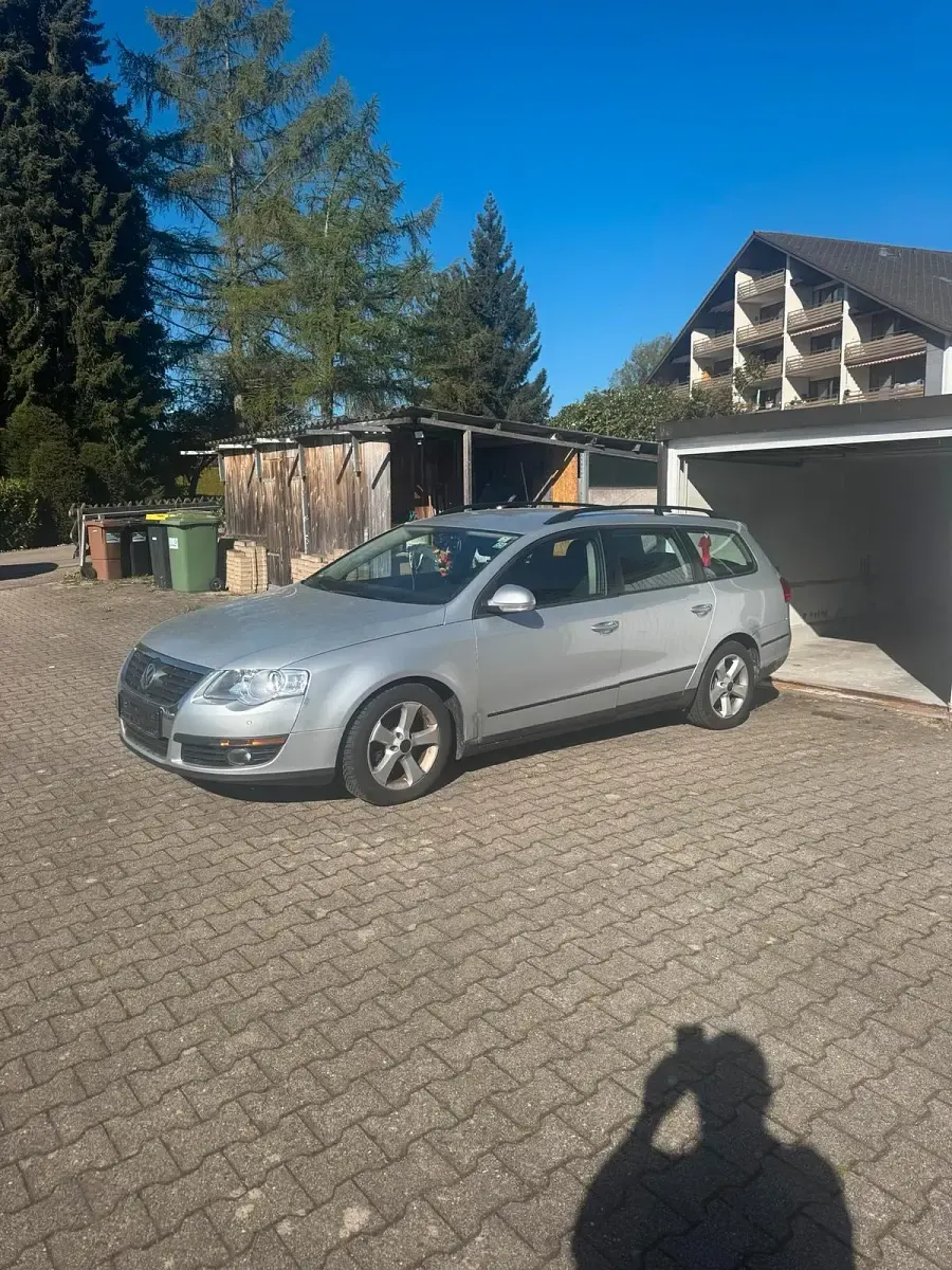 Gebraucht VW Passat 105 PS (77 kW) 2007 Silber Kombi