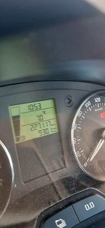 Gebraucht Skoda Fabia 75 PS (55 kW) 2010 Silber Kleinwagen