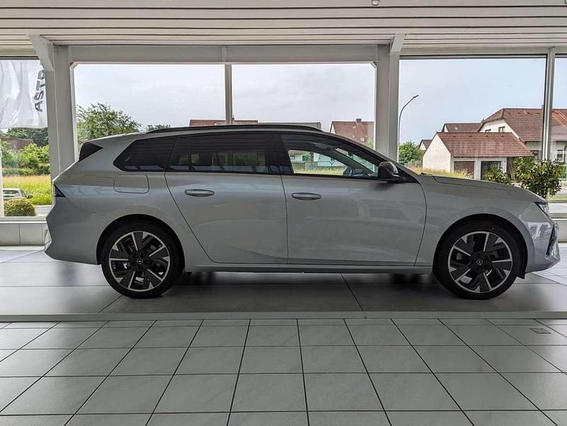 Gebraucht Opel Astra 114 kW (156 PS) 2024 Kristall silber Kombi