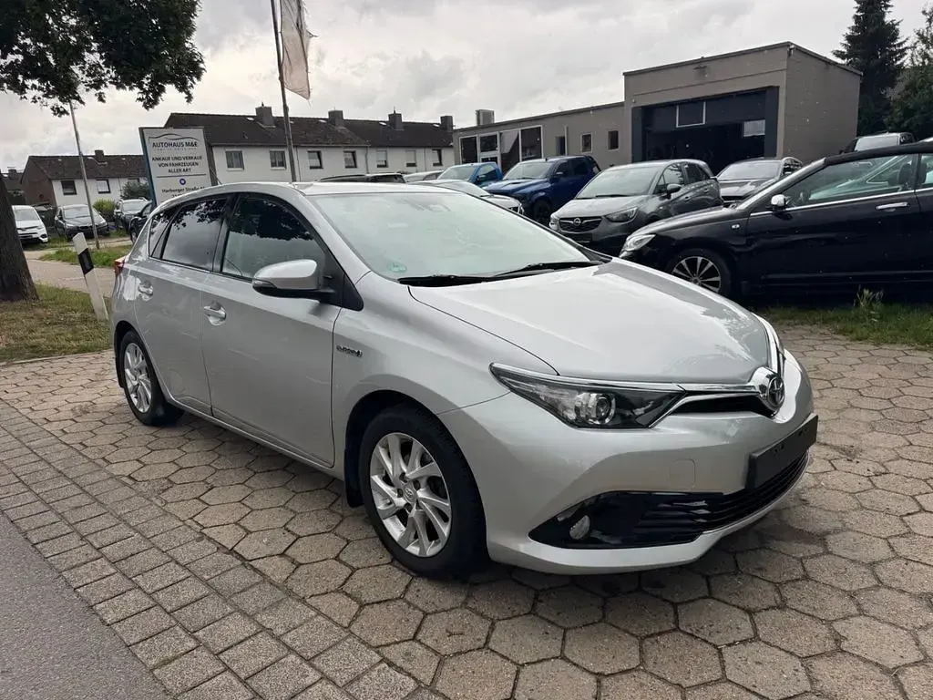 Gebraucht Toyota Auris 136 PS (100 kW) 2016 Grau Limousine