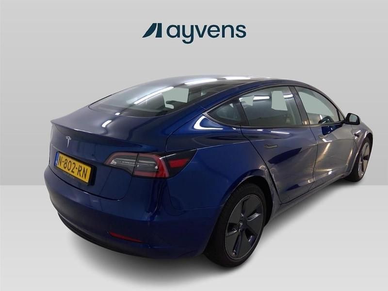 Brugt Tesla Model 3 Standard Range 225 kW (306 HK) 2021 Blå Sedan