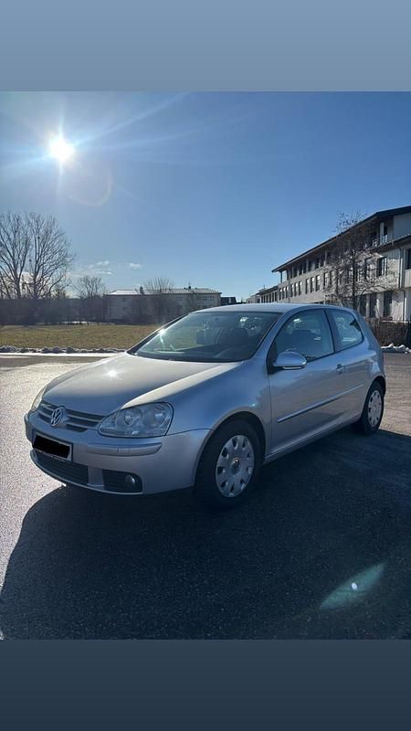 Silber Gebraucht 2007 VW Golf V Kleinwagen | 2.400 € (Fairer Preis) - Bild 1/4