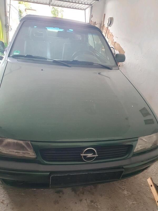 Grün Gebraucht 1997 Opel Astra Cabriolet Cabrio | 600 € (Superpreis) - Bild 1/4