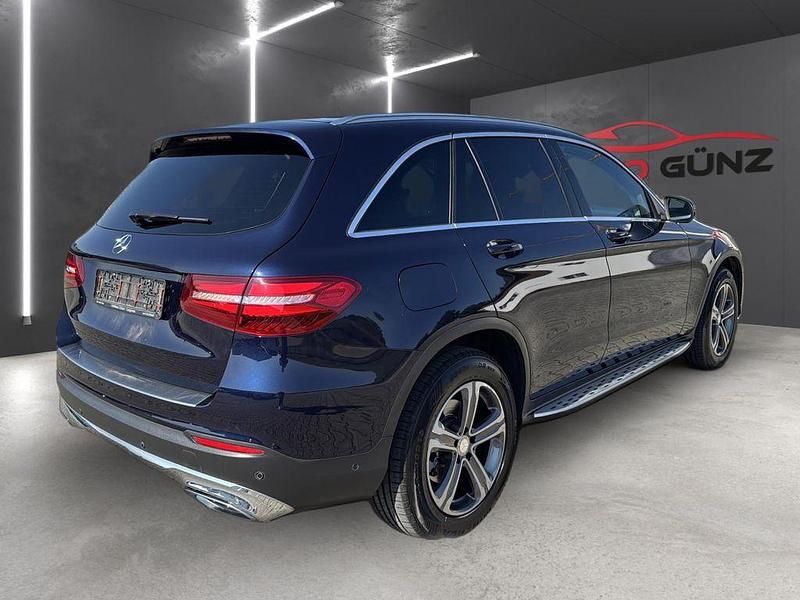 Gebraucht Mercedes GLC250 204 PS (150 kW) 2016 Blau SUV