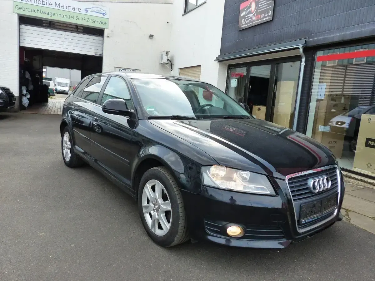 Gebraucht Audi A3 Attraction 125 PS (91 kW) 2010 Schwarz Kleinwagen