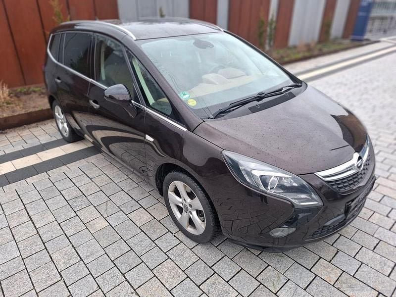 Gebraucht Opel Zafira 165 PS (121 kW) 2013 Braun Van / Kleinbus