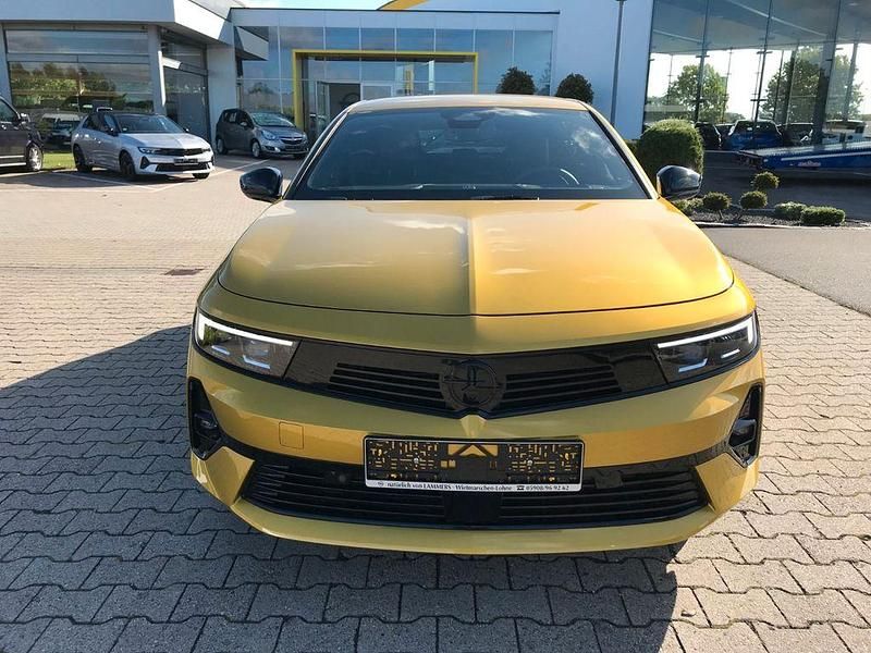 Gebraucht Opel Astra GS Line 131 PS (96 kW) 2024 Gelb Limousine